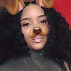 Meet your Posher, Monay